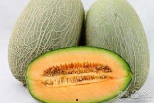 哈密瓜六十岁可以吃吗,六十岁老人也能享受的哈密瓜美味之旅